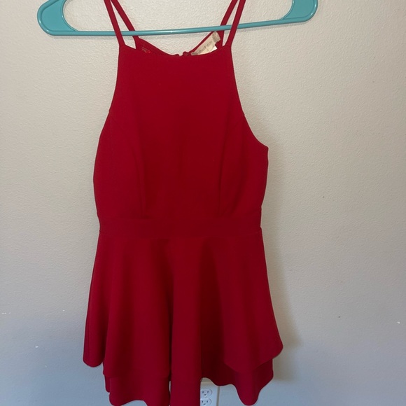 Short red dress with sparkly lace back - Picture 1 of 2